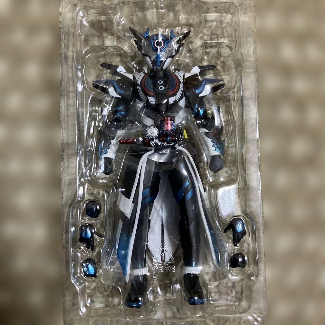 S.H.Figuarts 仮面ライダー　クローズエボル　美品　ビルド