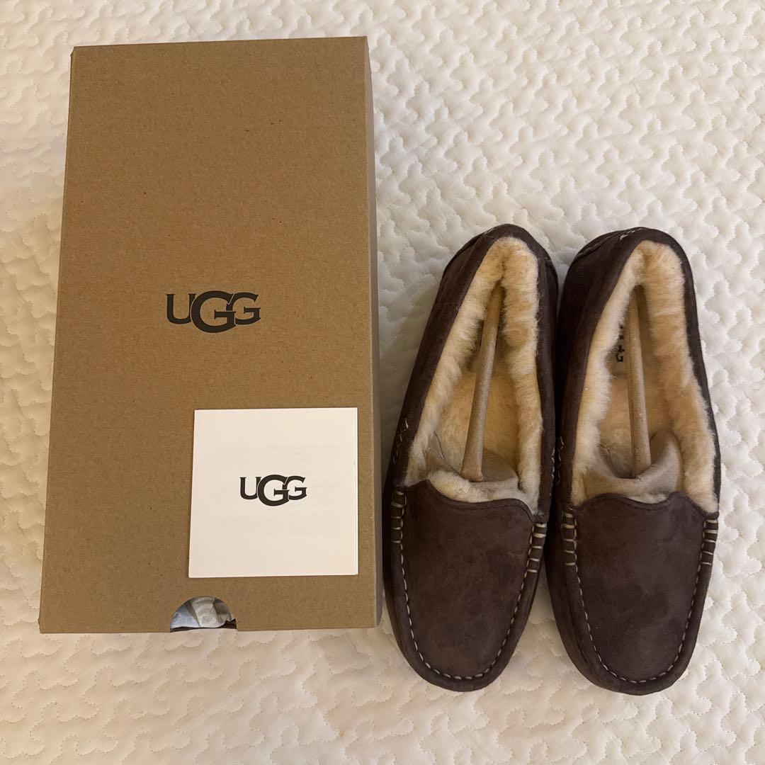 新品】UGG アグ アンスレー モカシン 24cm チョコレート - メルカリ