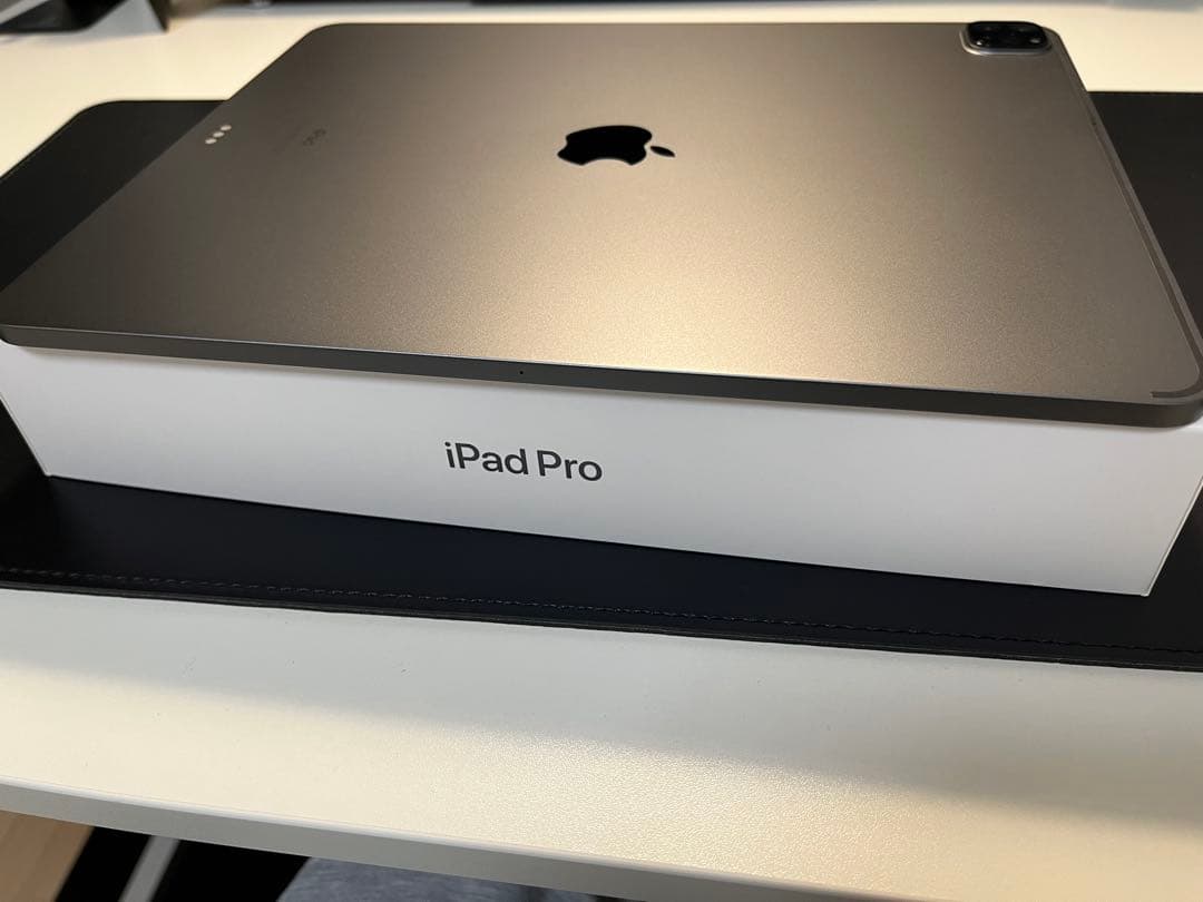 iPad Pro 12.9インチ 1TB 第5世代＋pitakaMagEZケース - メルカリ