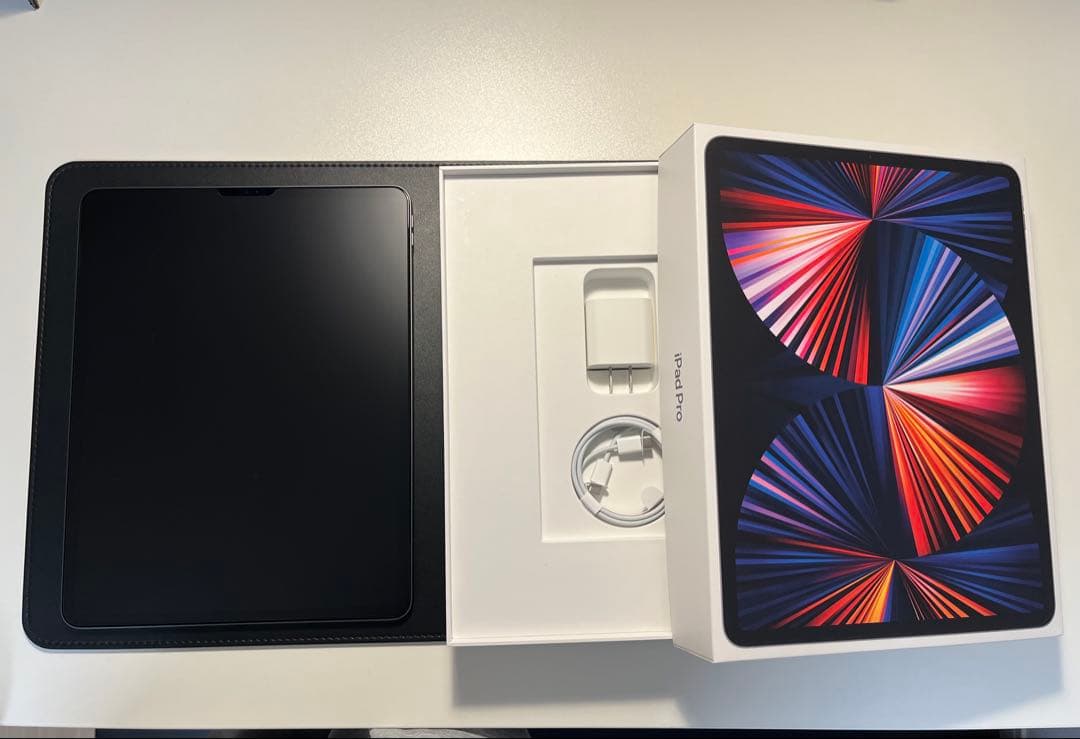 iPad Pro 12.9インチ 1TB 第5世代＋pitakaMagEZケース iPad Pro 2022/2021用充電ケース - PITAKA MagEZ Case Pro – PITAKA Japan