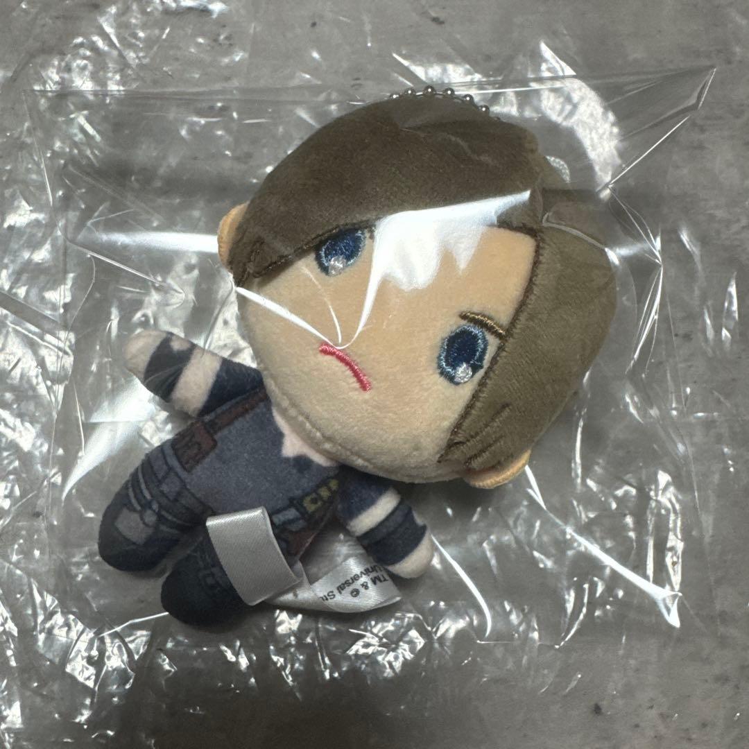 ユニバ USJ バイオハザード コレクタブルマスコット レオン - メルカリ