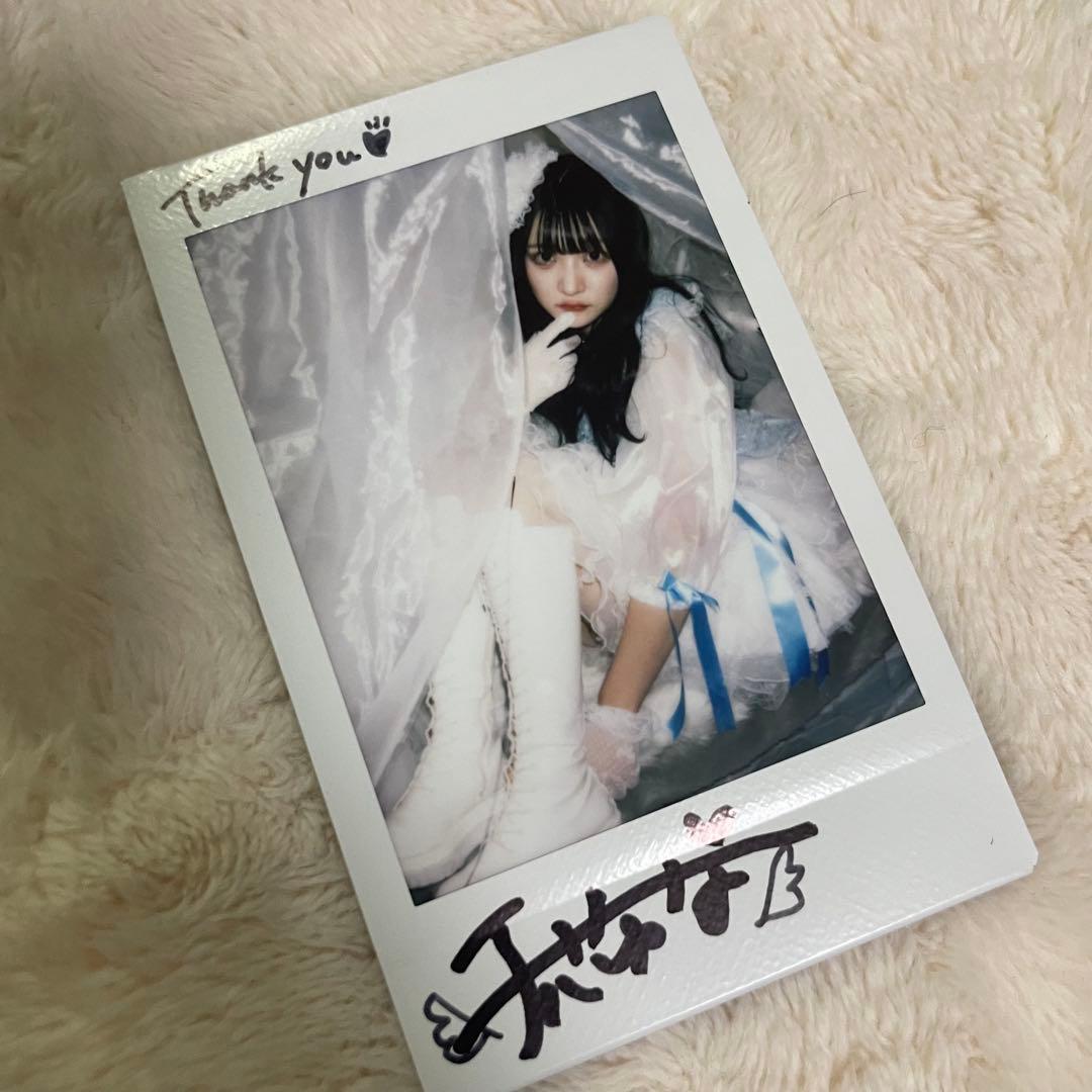 きゅるりんってしてみて チバゆな サイン入りチェキ - メルカリ