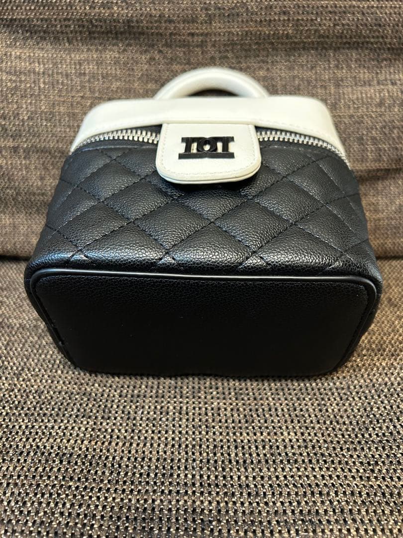 Darich キャビアスキンスクエアミニバッグ - メルカリ