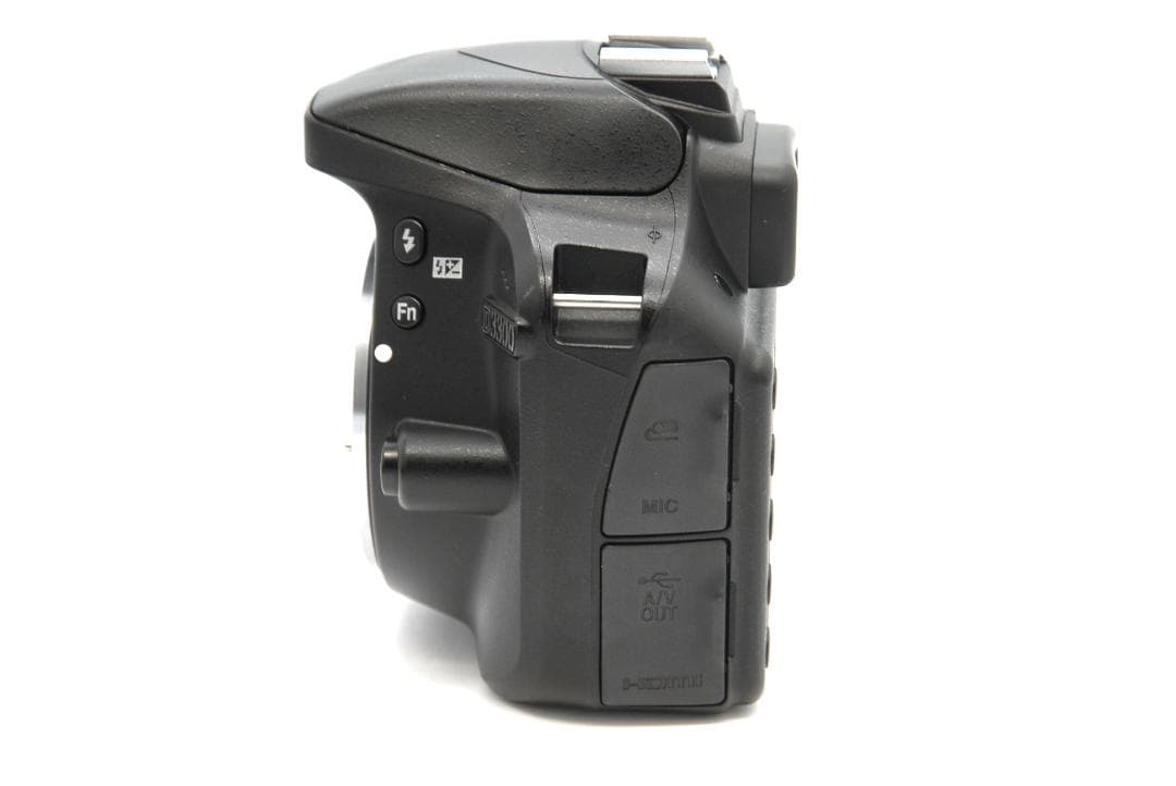 Nikon D3300 ダブルレンズ 18-55 55-200 VR スマホ転送 - メルカリ