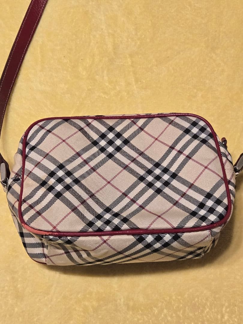 美品 バーバリー・ブルーレーベル チェック ショルダーバッグ 赤 レア