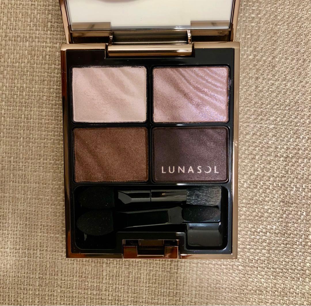 ルナソル ベルベットフルアイズ01 - メルカリ