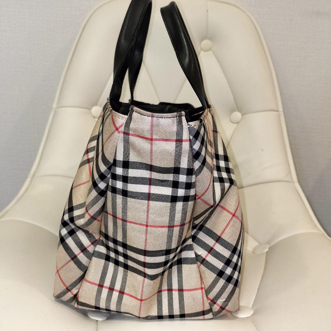 BURBERRY ノバチェック ナイロン ハンドバッグ レザーハンドル 舟形