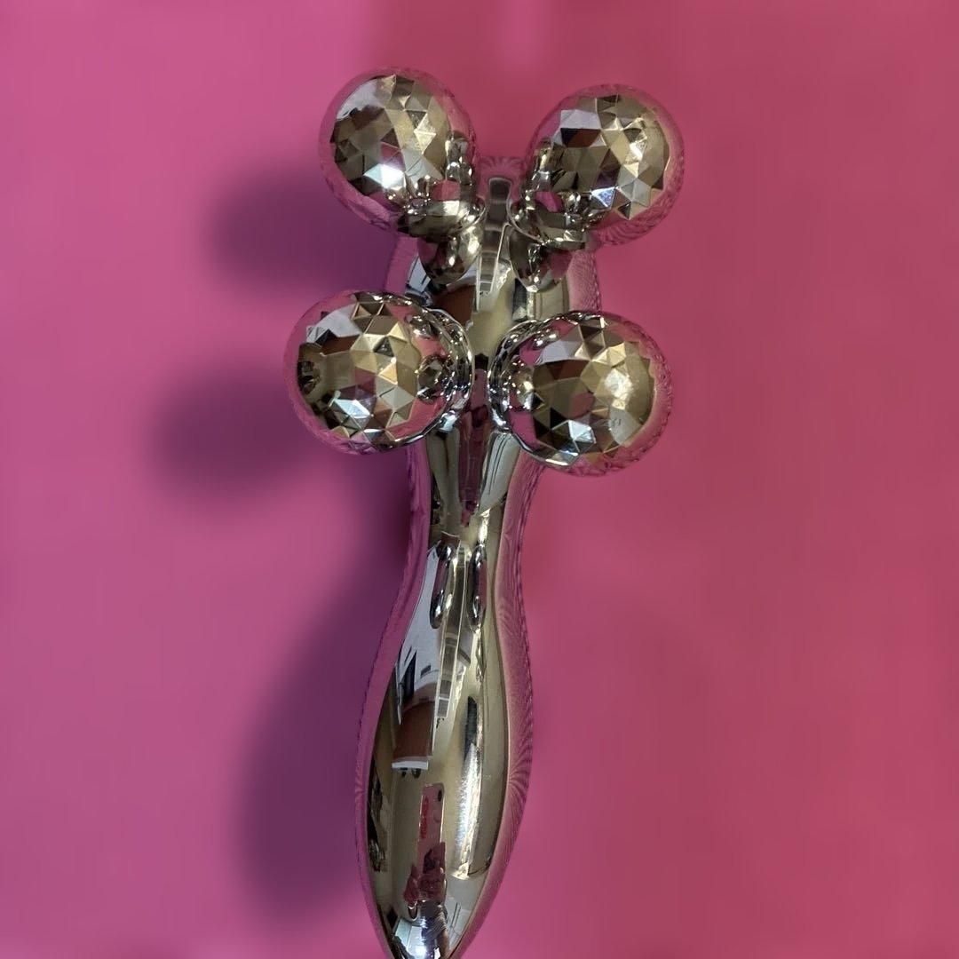 ReFa美顔ローラー シルバー 4ボール付き - メルカリ