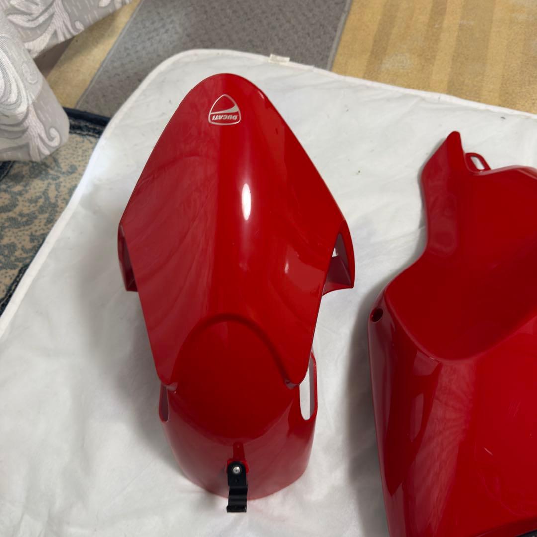 DUCATI MONSTER レッドパーツ 3点セット