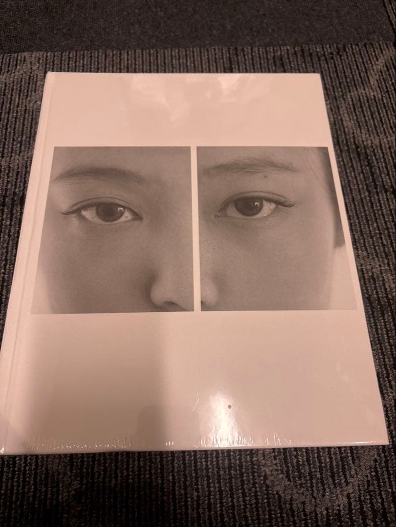 写真展 JENNIE ジェニ Photobook 代官山 POP UP - メルカリ