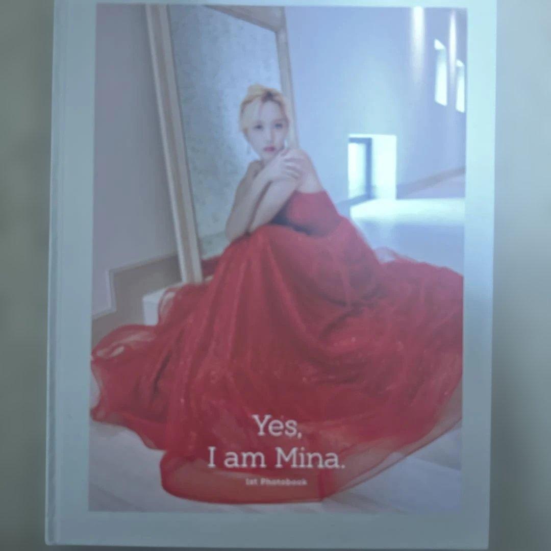 Mina 1st Photobook Yes, I am Mina. - メルカリ
