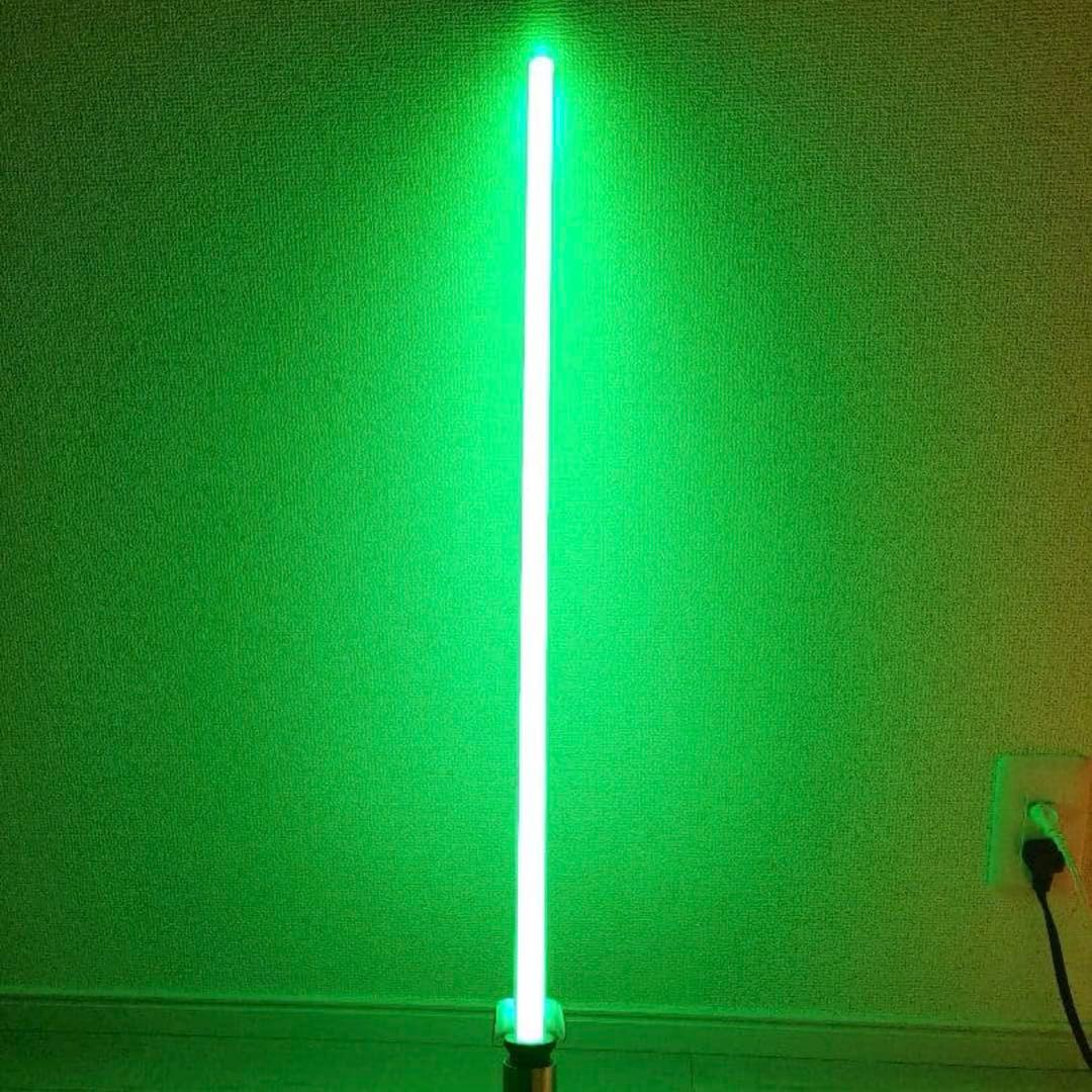 スターウォーズ　ライトセーバー　ヨーダ　マスターレプリカ マスターレプリカ ヨーダ ライトセーバー スターウォーズ - メルカリ