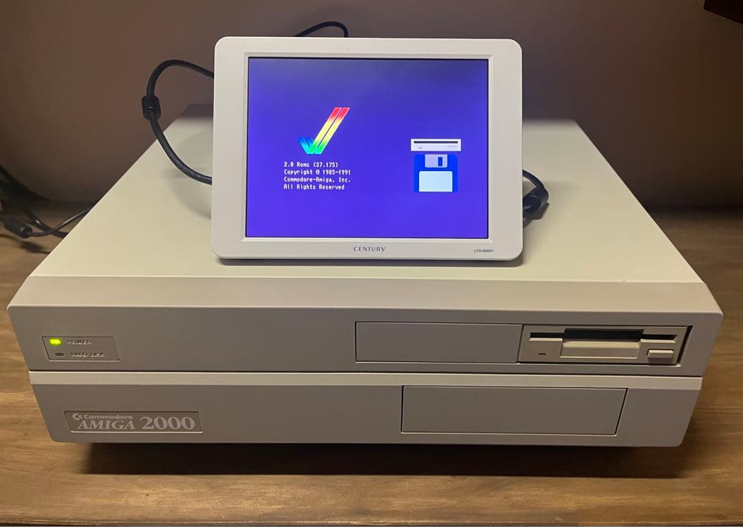Amiga2000 コンピュータ　本体のみ Amiga 2000 - Wikipedia