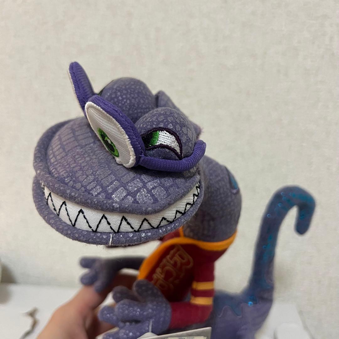 モンスターズ・ユニバーシティ ランドール ぬいぐるみ - メルカリ