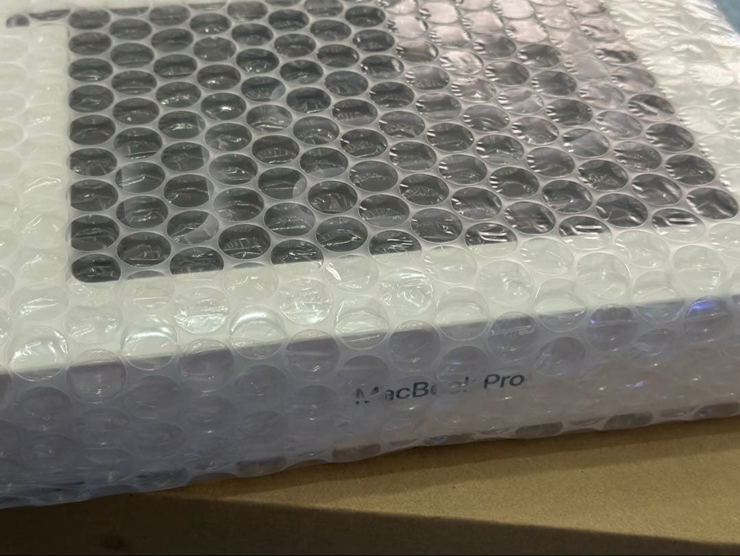 ば*ー様 新品 Apple MacBook Pro 14.2inch MDE04