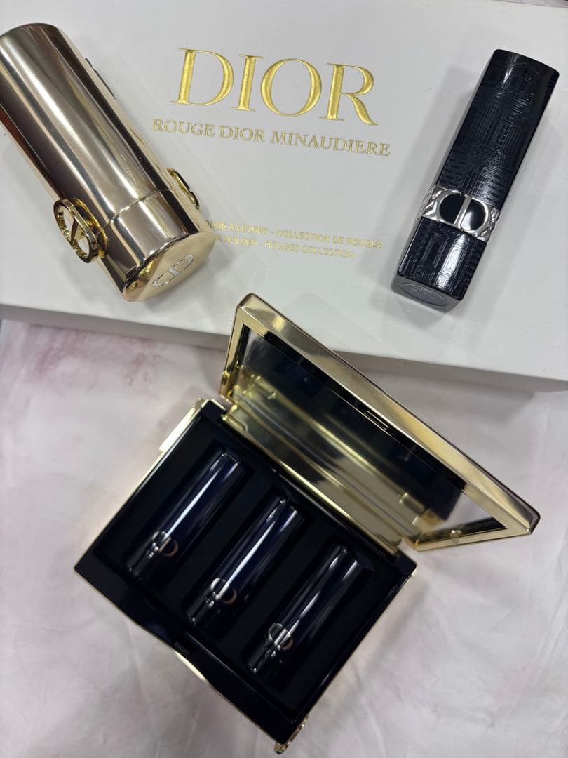dior限定ルージュセット　MINAUDIERE Dior Rouge Minaudière Clutch & 4-Piece Lipstick Set Lmited Edition