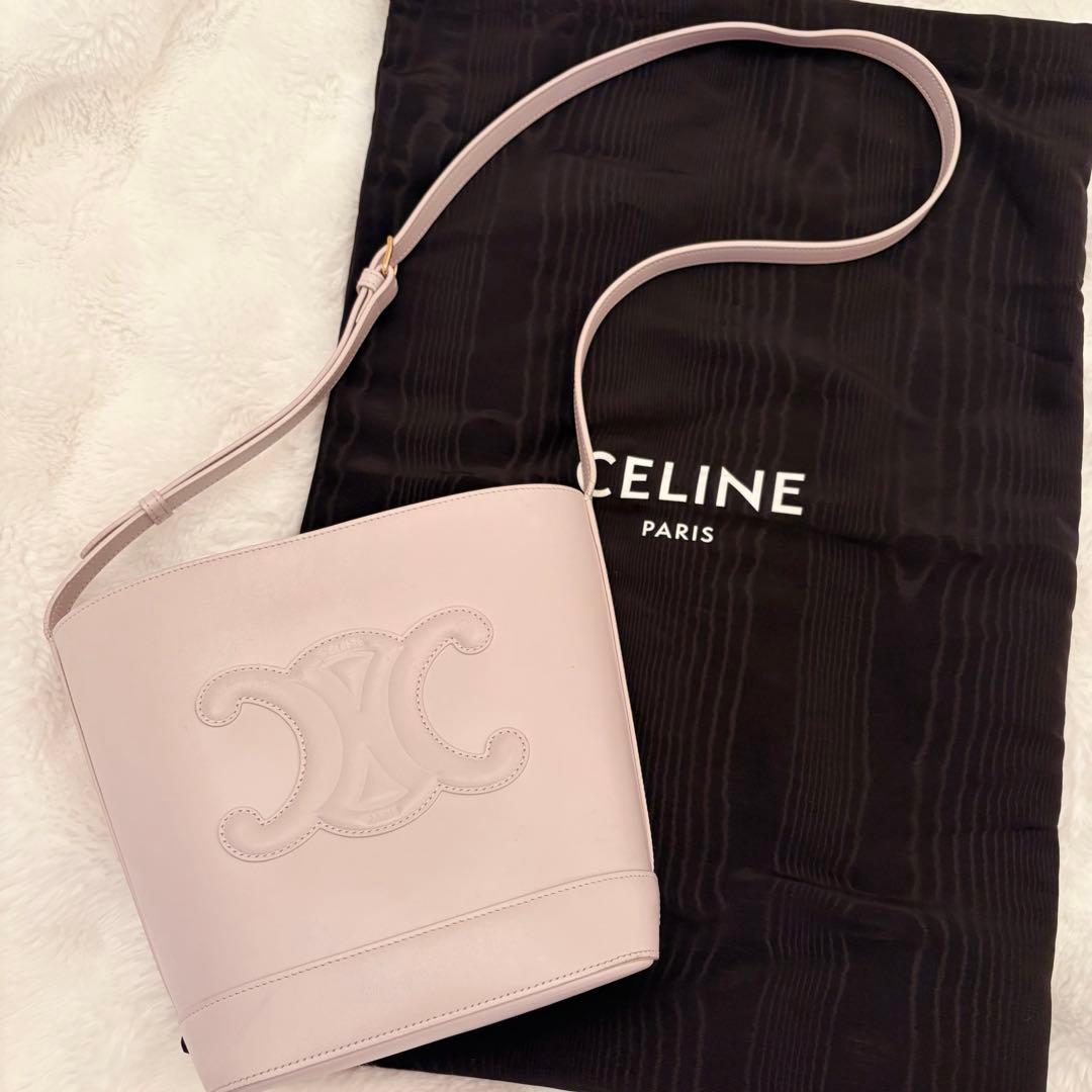 ♡さま専用　CELINE キュイルショルダーバッグ　トリオンフ ☆Celine☆フォルコ キュイル トリオンフ (CELINE/ショルダーバッグ