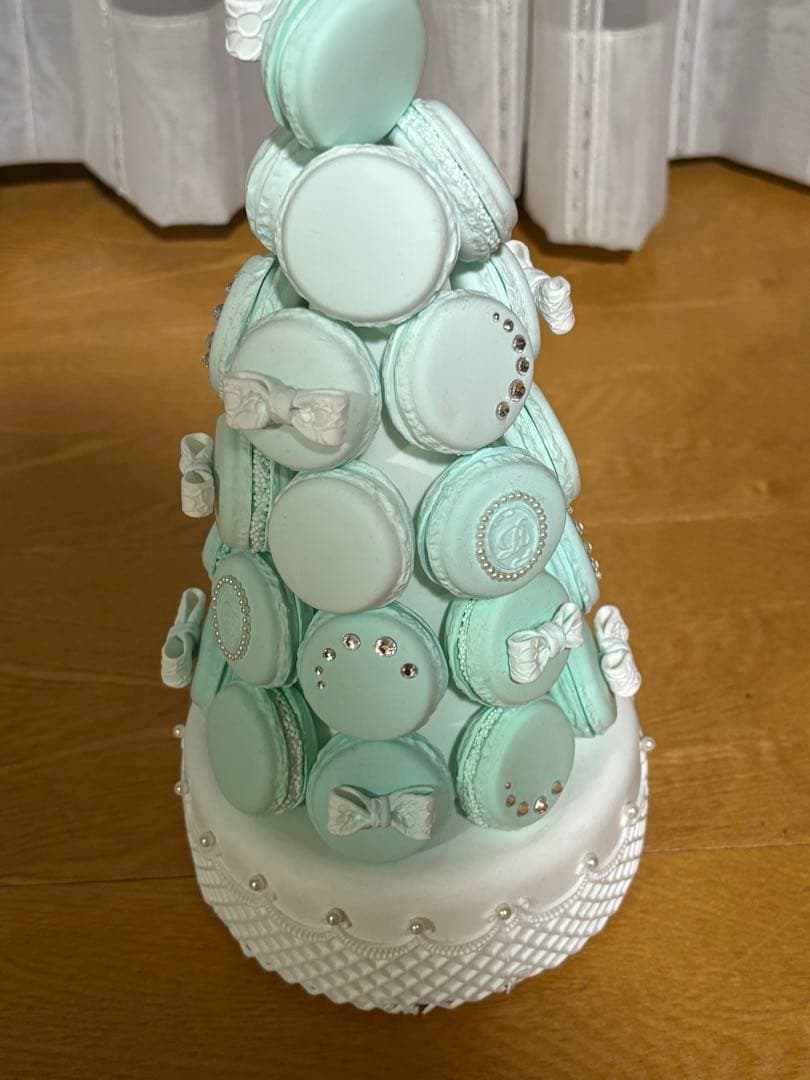 ティファニーブルーマカロンタワーデコレーション - メルカリ
