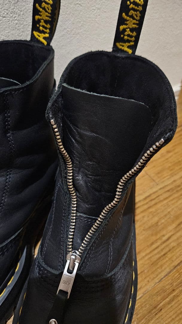 Dr. Martens ブラック 厚底ブーツ 箱無し 送料 無料