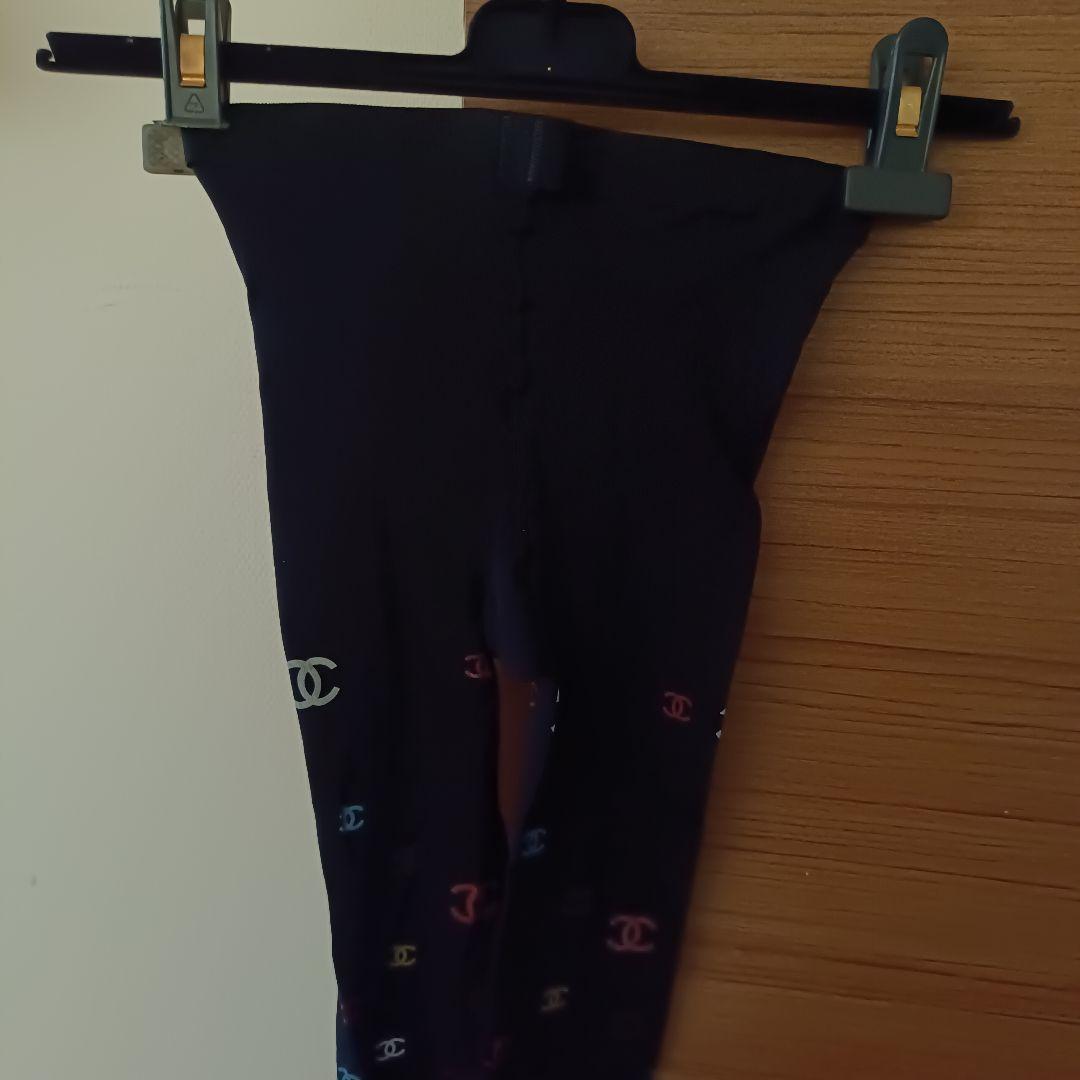 CHANELロゴプリントタイツ サイズ 2 タグなし - メルカリ