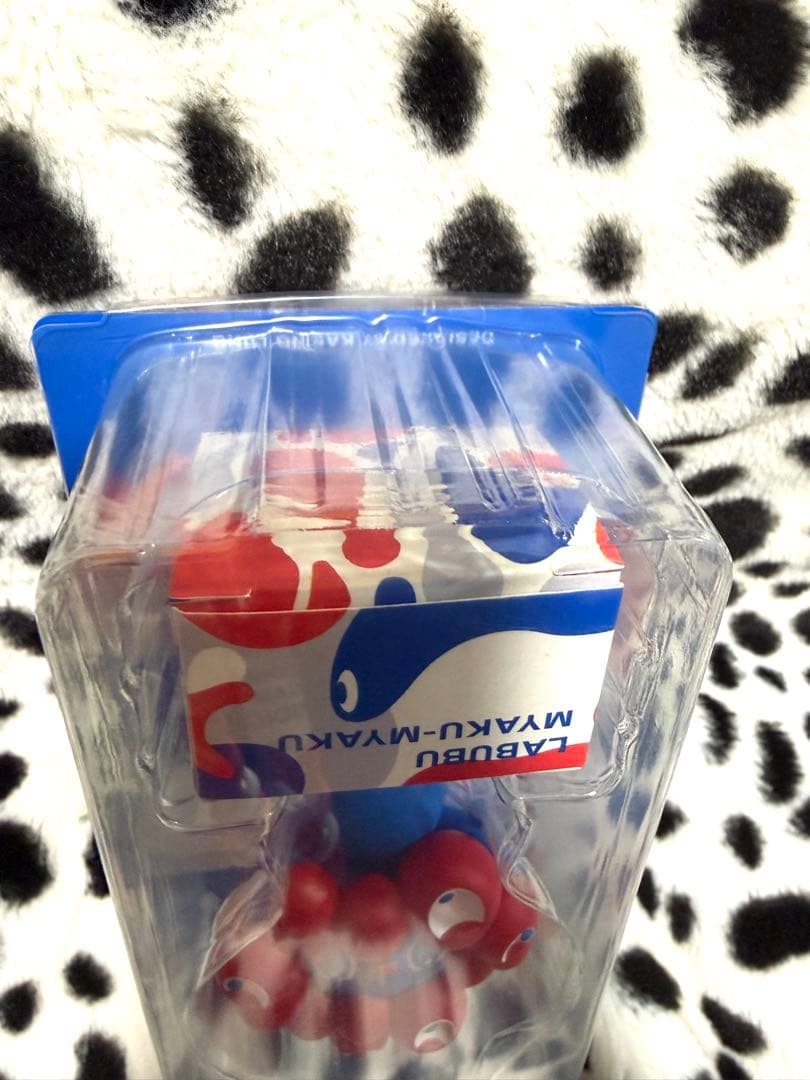 週末値下げ【未開封】【レシートあり】ミャクミャク ラブブ