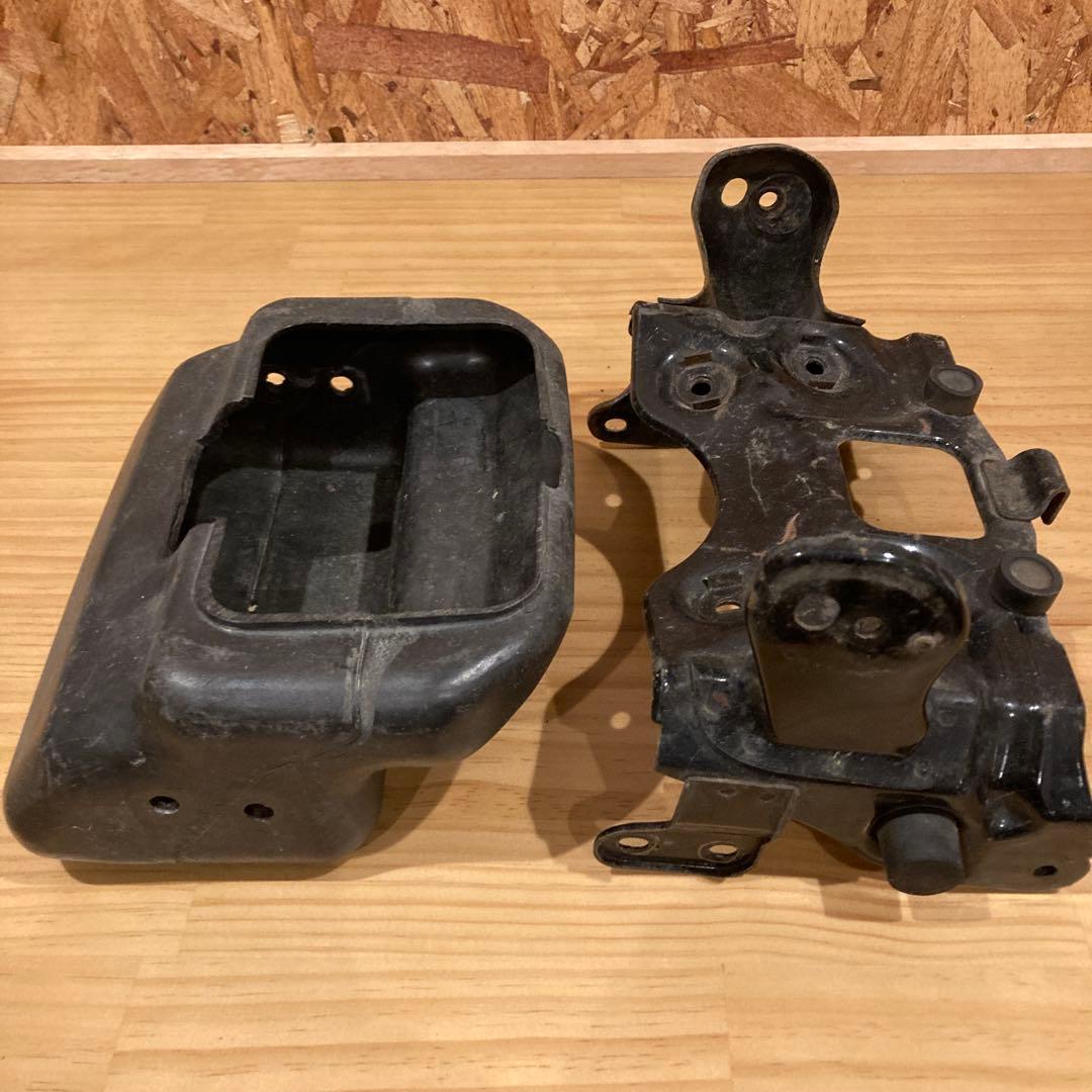 CB750FB リアフェンダーブラケット。ボックス CB750FB リアフェンダー