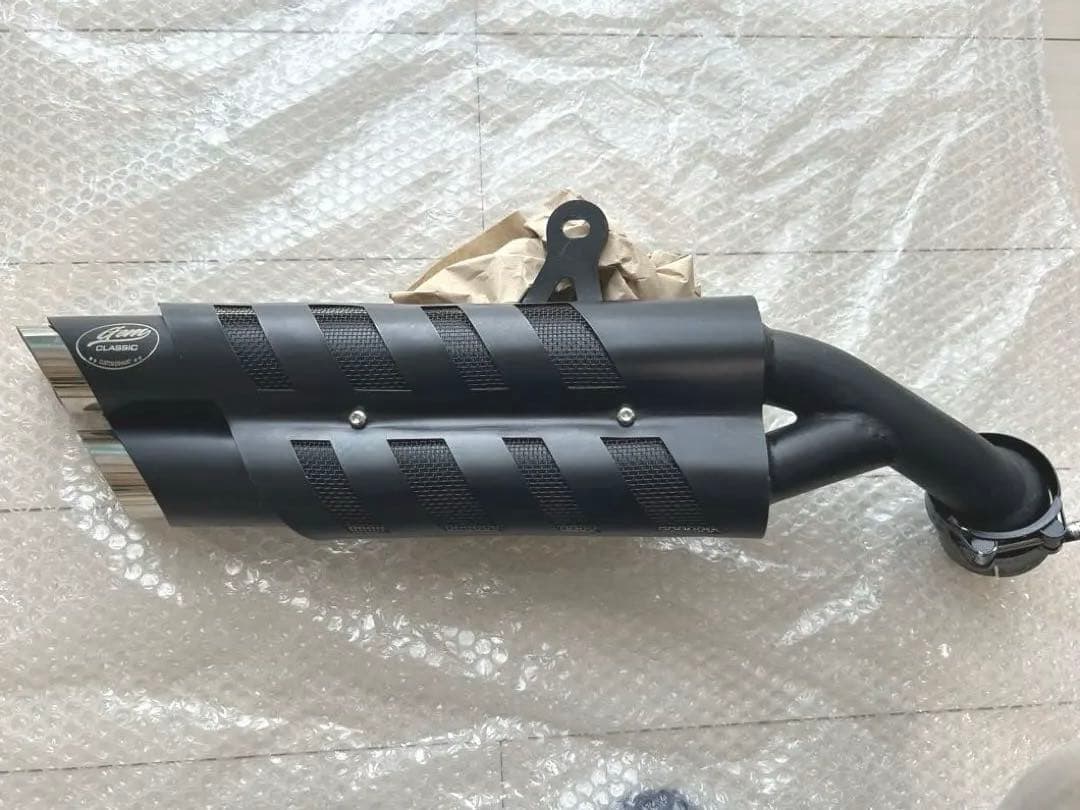 レブル2023〜2025年式用 エンドバッフル付き マフラー gem speed 新型レブル250の2023〜2025年式マフラーgemspeed製 V4エンドバッフル