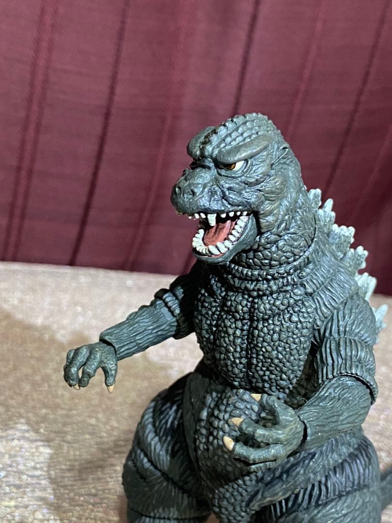 S.H.MonsterArts ゴジラ　アクションフィギュア