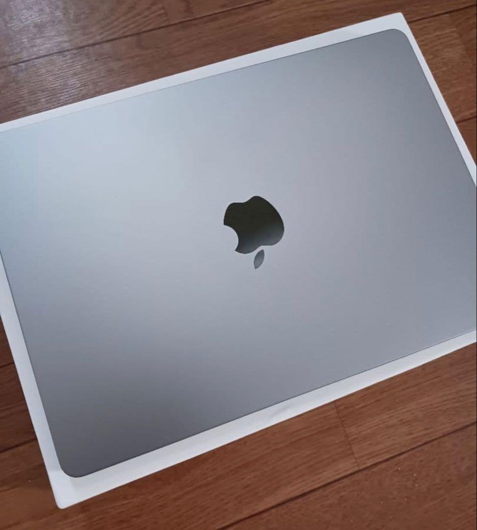 MacBook Air 13.6inch Mid 2022 スペースグレイ M2 - メルカリ