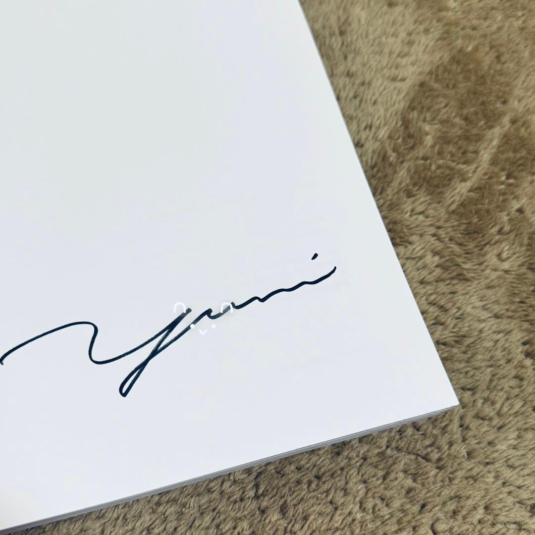 サイン入り 吉田ユニ 作品集 - メルカリ