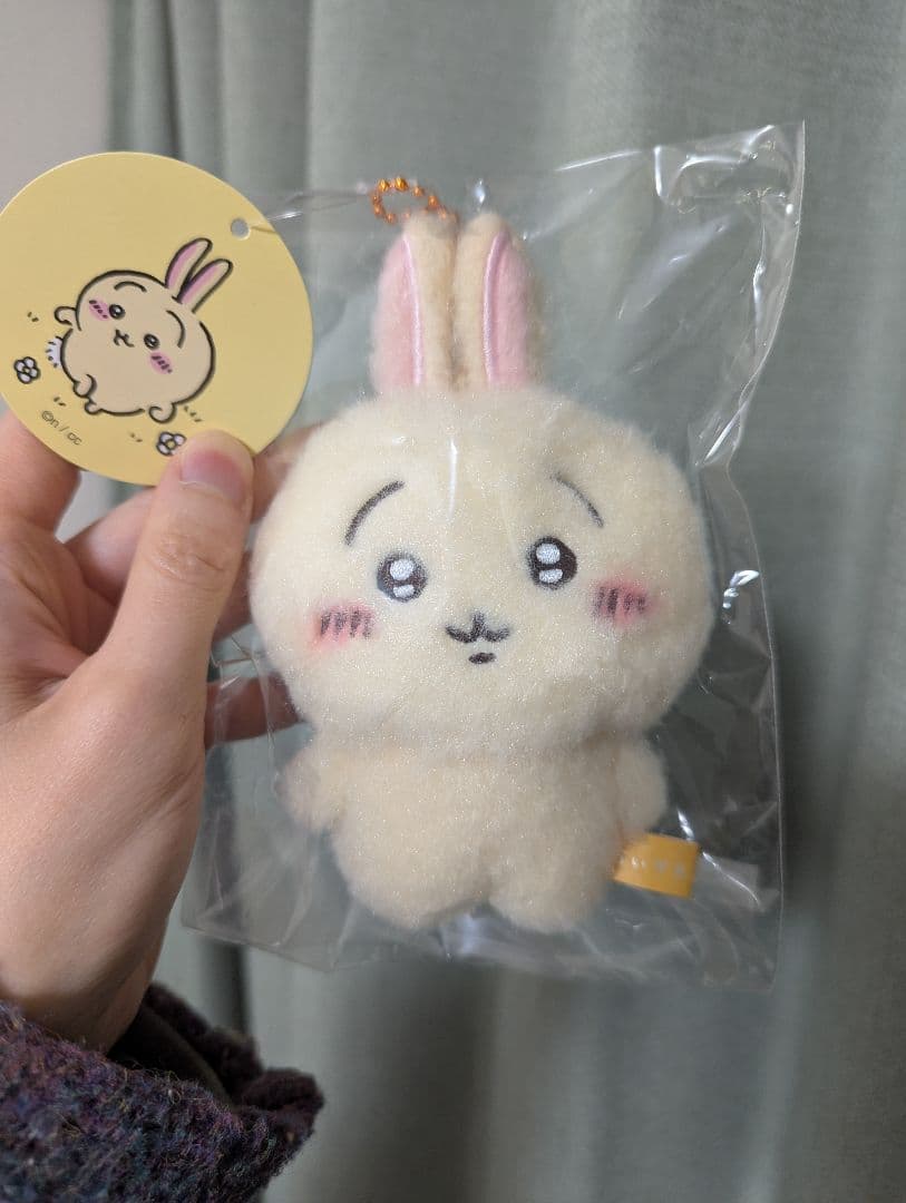 ちいかわ ほわほわマスコット 立ちポーズうさぎ - メルカリ
