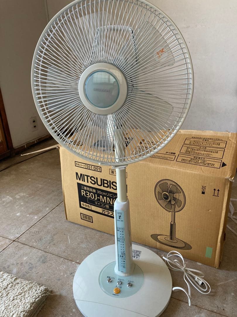 MITSUBISHI 30cm 扇風機 R30J-MN(G) - メルカリ