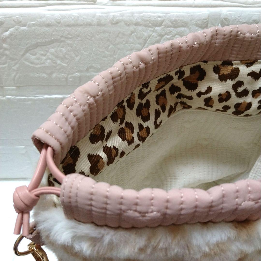 コ*ン様 コヤンイサムチョン☆巾着ショルダーバッグ ハートステッチ