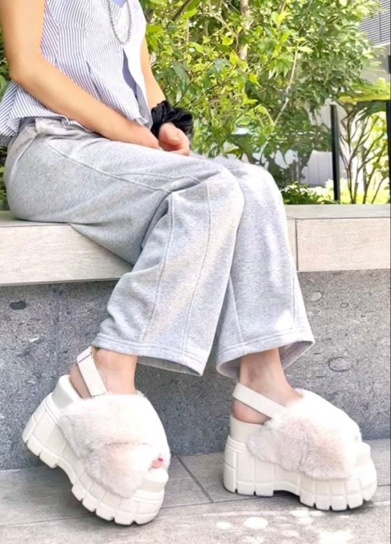 R&E クロスファーバックベルト厚底サンダル アイボリー Mサイズ アールアンドイー R&E 【2025AW】【R&E】クロスファーバックベルト厚底