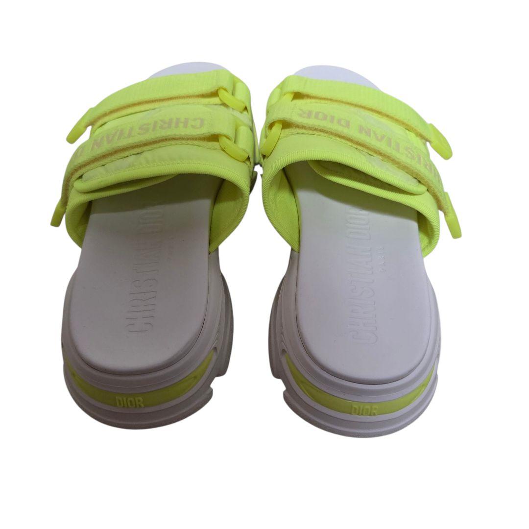 新品同様 クリスチャンディオール　バックルサンダル 22年モデル 23.5cm