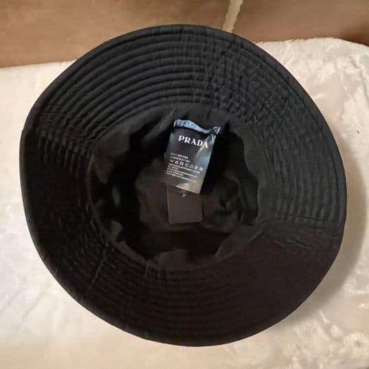 新品未使用品 タグ付き PRADA プラダ バケットハット 帽子 ノベルティ