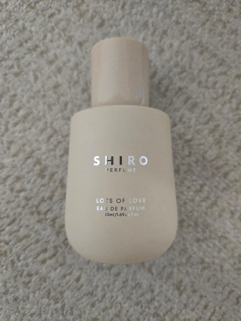 SHIRO ホリデー限定 LOTS OF LOVE オードパルファン - メルカリ