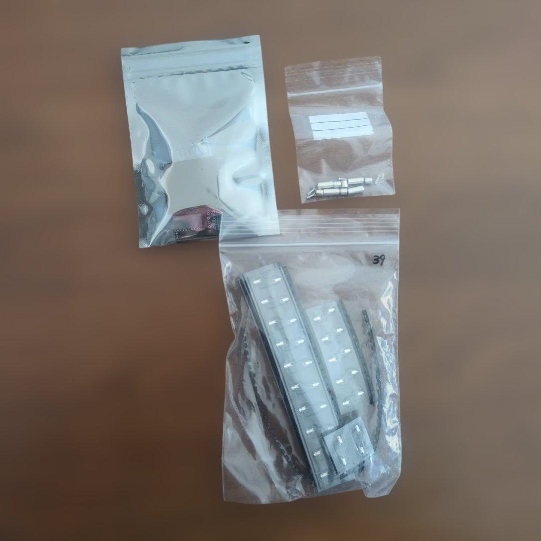 Keyball39 白基板 未組み立て キット LCD付き - メルカリ