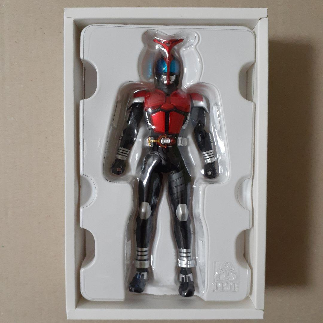 S.H.Figuarts 真骨彫製法 仮面ライダーカブト ライダーフォーム