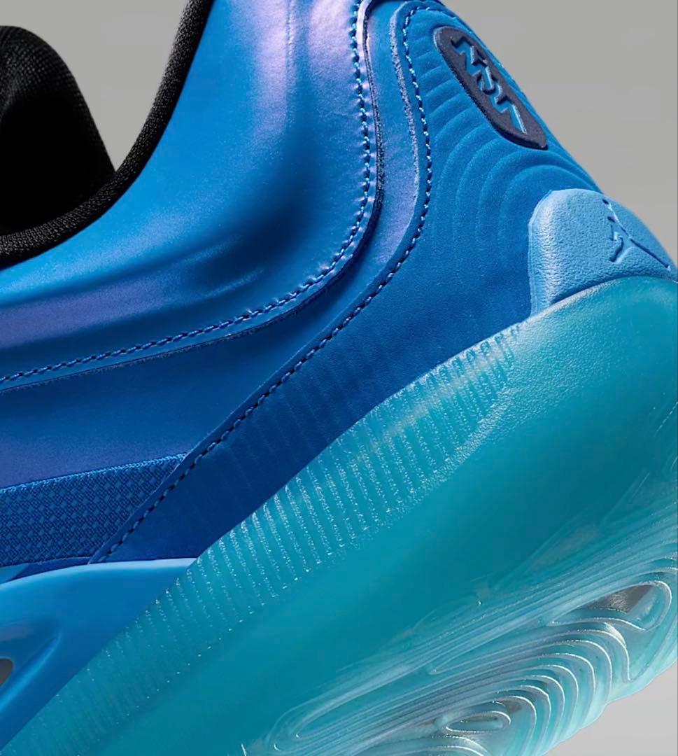 【新品送料込】JORDAN ZION 4 PF \"Iridescence\"