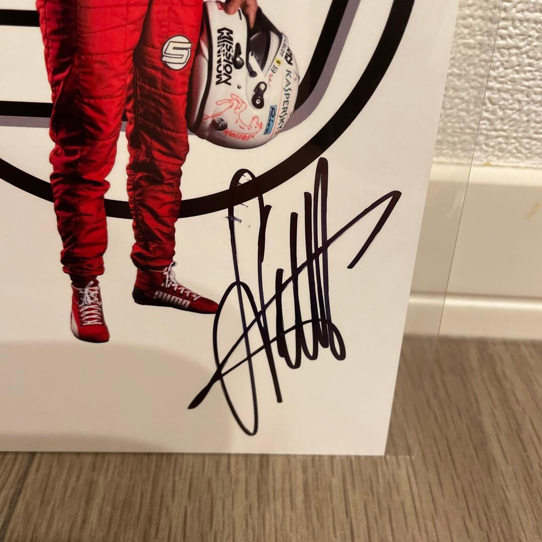 F1直筆サイン入り Ferrari セバスチャン・ベッテル＆シャルル