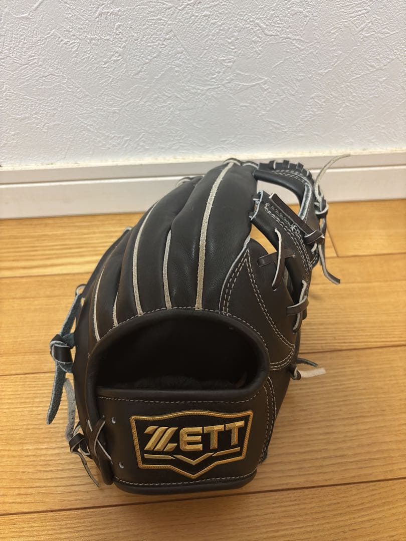 ZETT グローブ 黒　硬式用 硬式グラブ プロステイタス 投手用 サイズ:4 | 【ZETT】ゼットベース