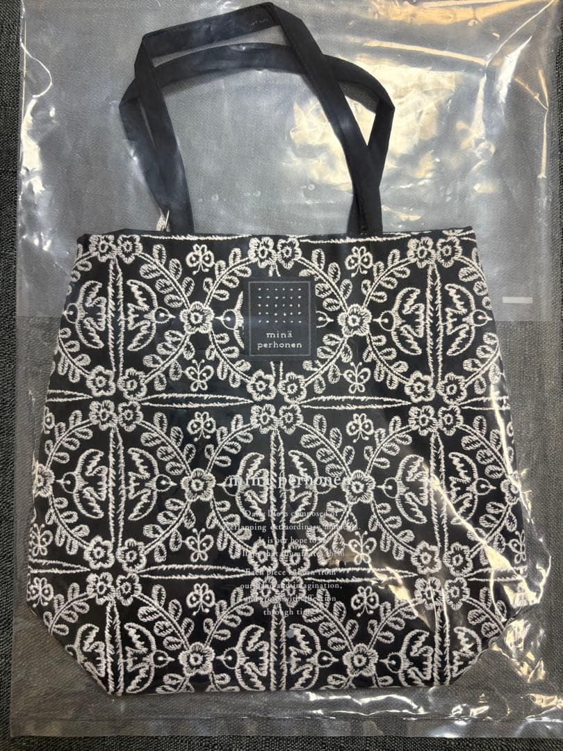 新品 ミナペルホネン ランチトート バッグ 松屋銀座100周年記念 - メルカリ
