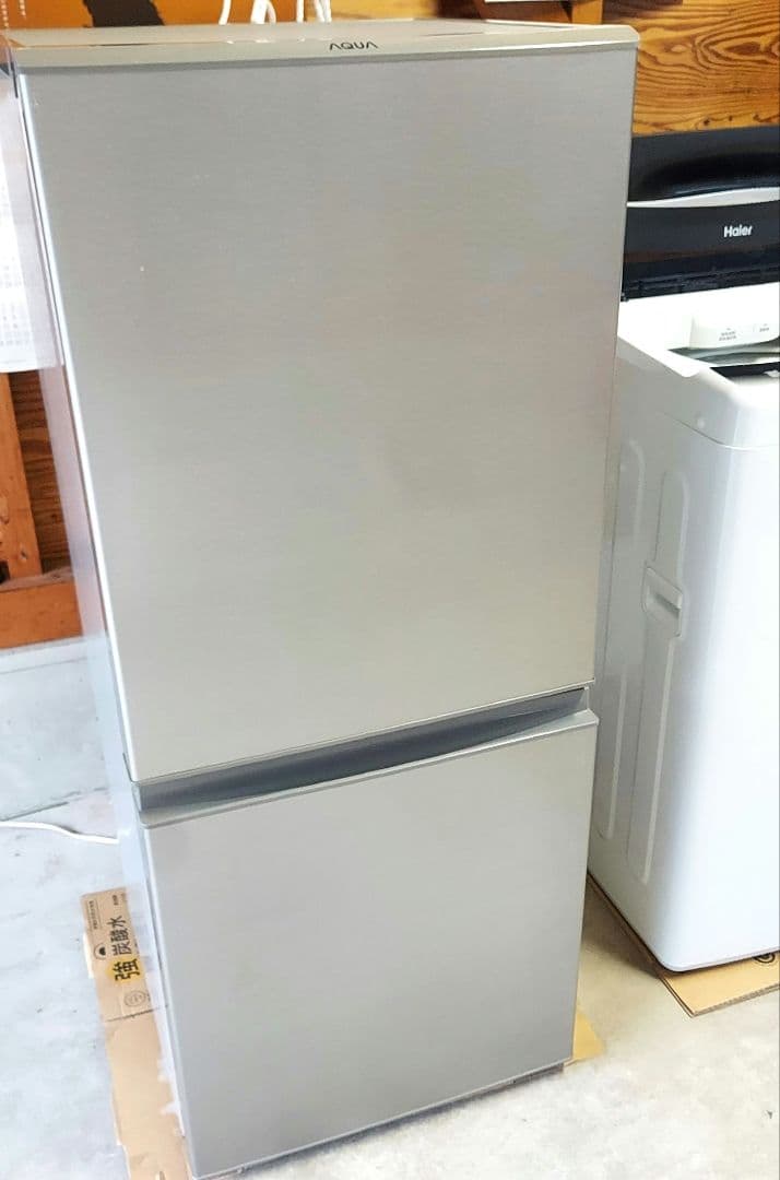 AQUA AQR-13H（S）2019年製 冷蔵庫 AQR-13J-S 冷蔵庫 ブラッシュシルバー [126L /2ドア /右開きタイプ