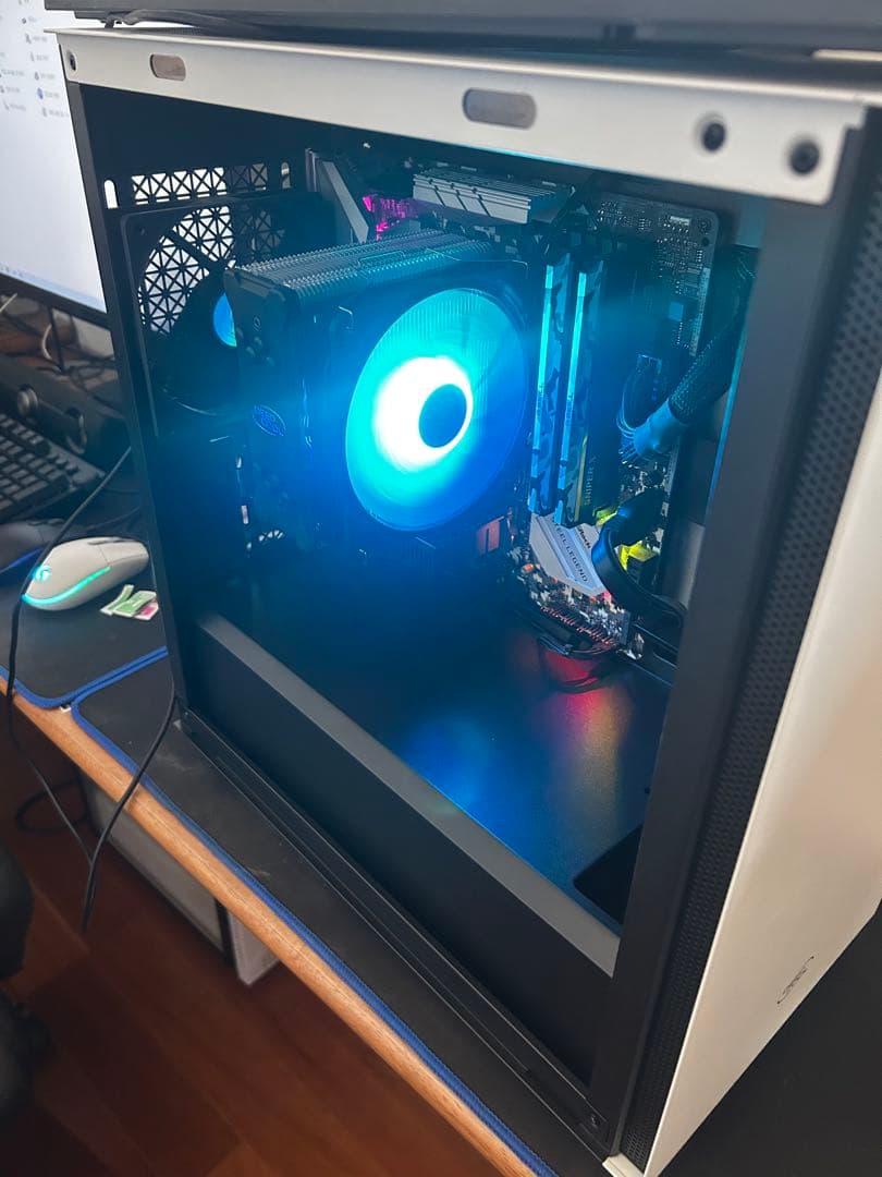 デスクトップPC 3300x Gt710 - メルカリ