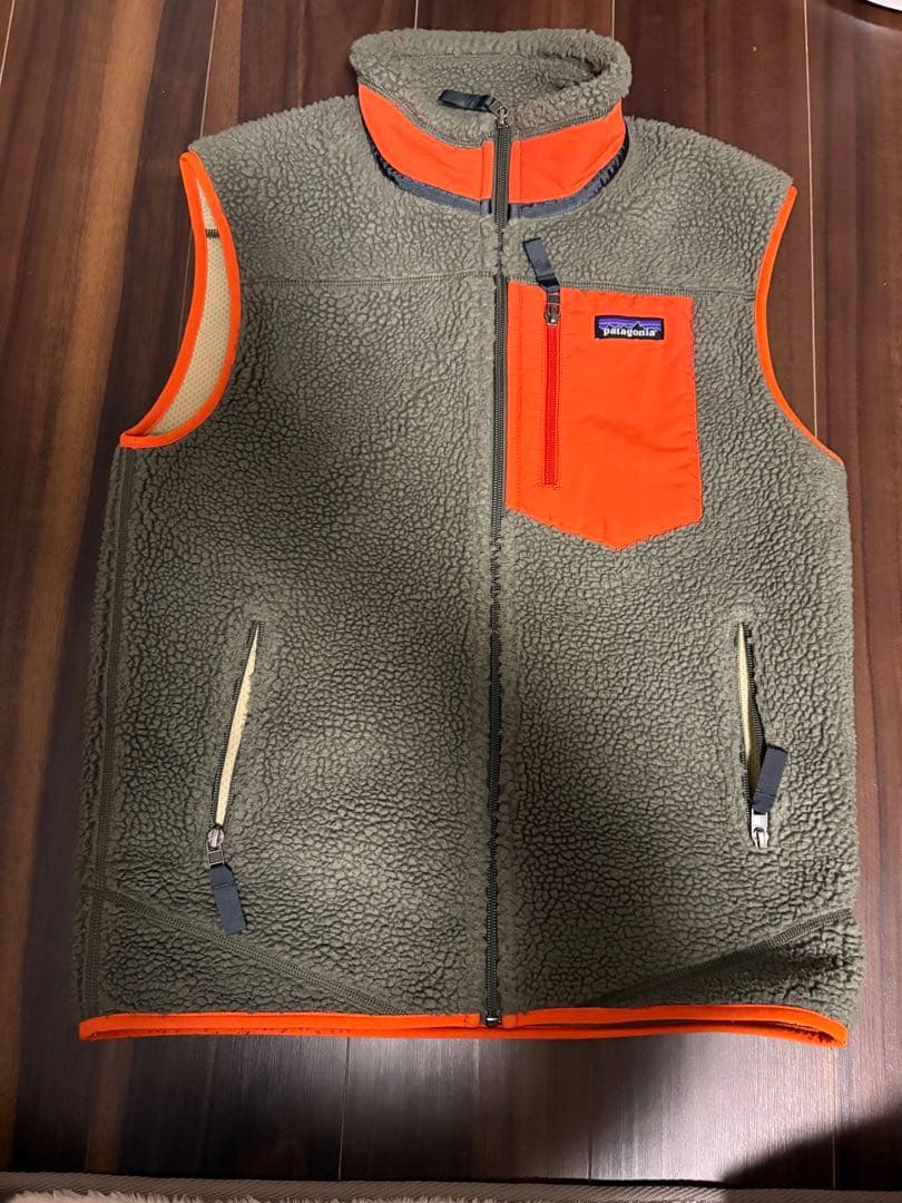 Patagonia フリースベスト オリーブグリーン/オレンジ 中古・古着通販】Patagonia (パタゴニア) クラシックレトロX フリース