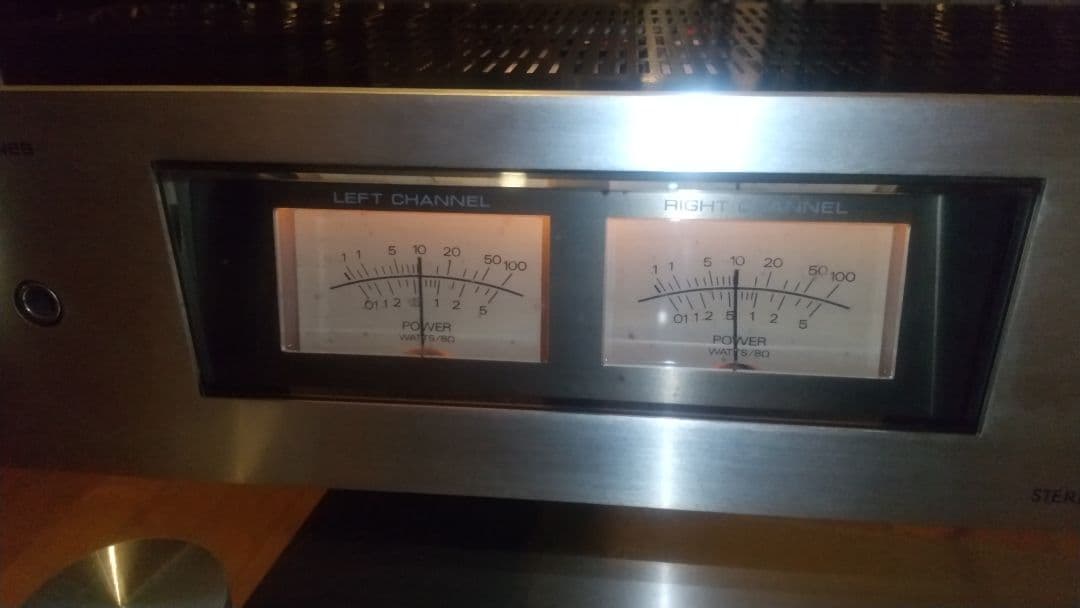 東芝 Aurex SC-335 アナログレベルメーター搭載 ステレオパワーアンプ