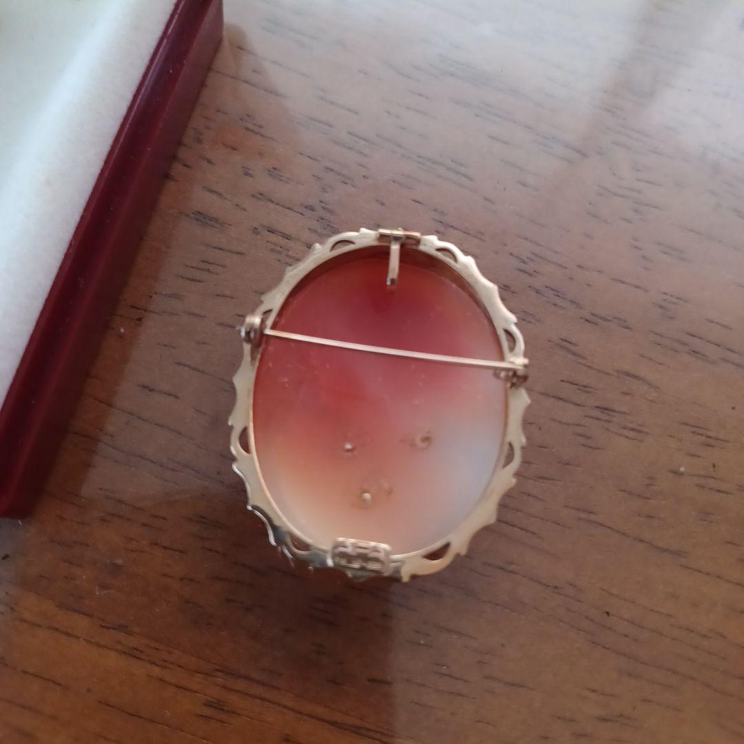 Roberta by APA 1848 カメオブローチ - メルカリ