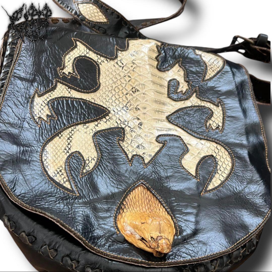 バッグ \"Unknown\" PythonHead Scorpion Bag