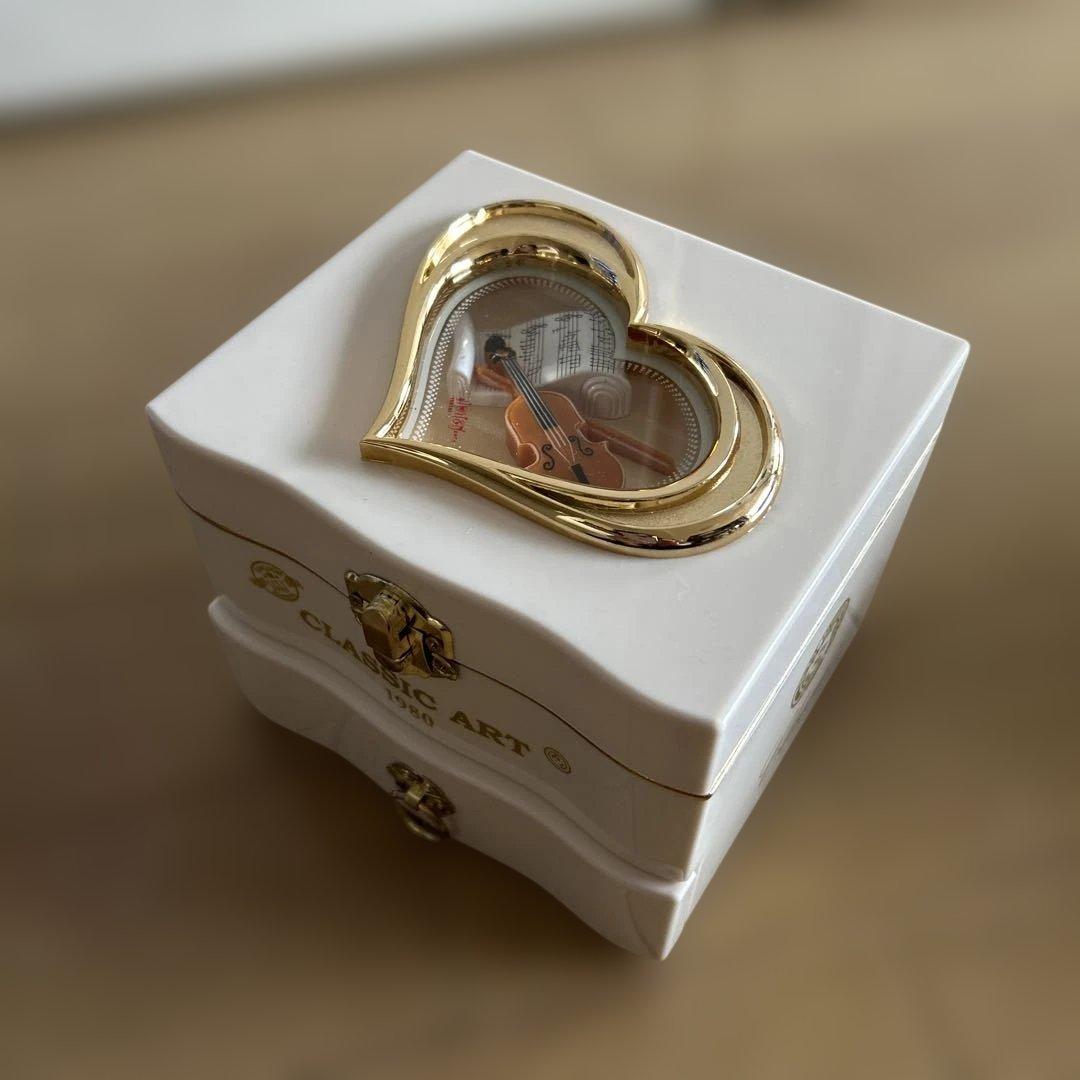 CLASSIC ART ハート型オルゴール - メルカリ